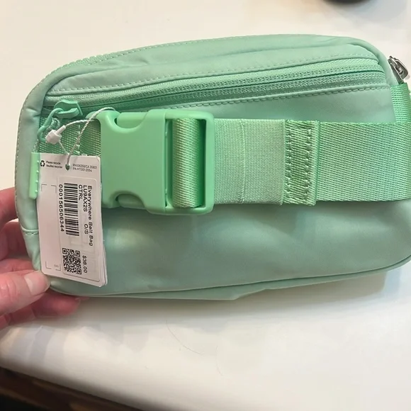 Lululemon Mint Green Everywhere Bag - Picture 2 of 3